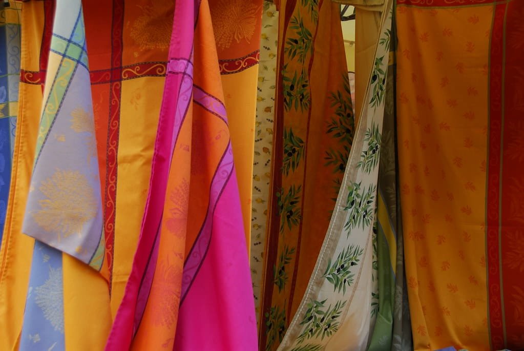 How can fashion be pollution?  The Answer – Synthetic Fibres